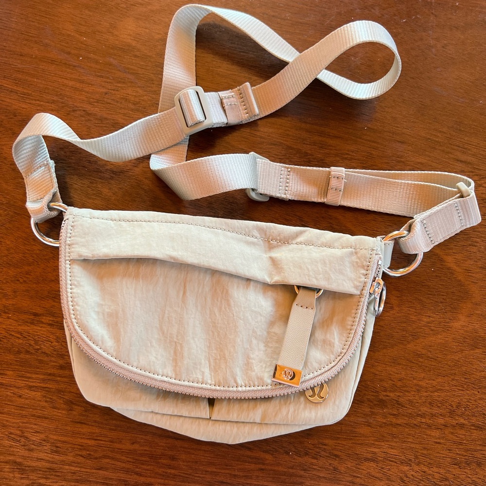 lululemon all night festival bag